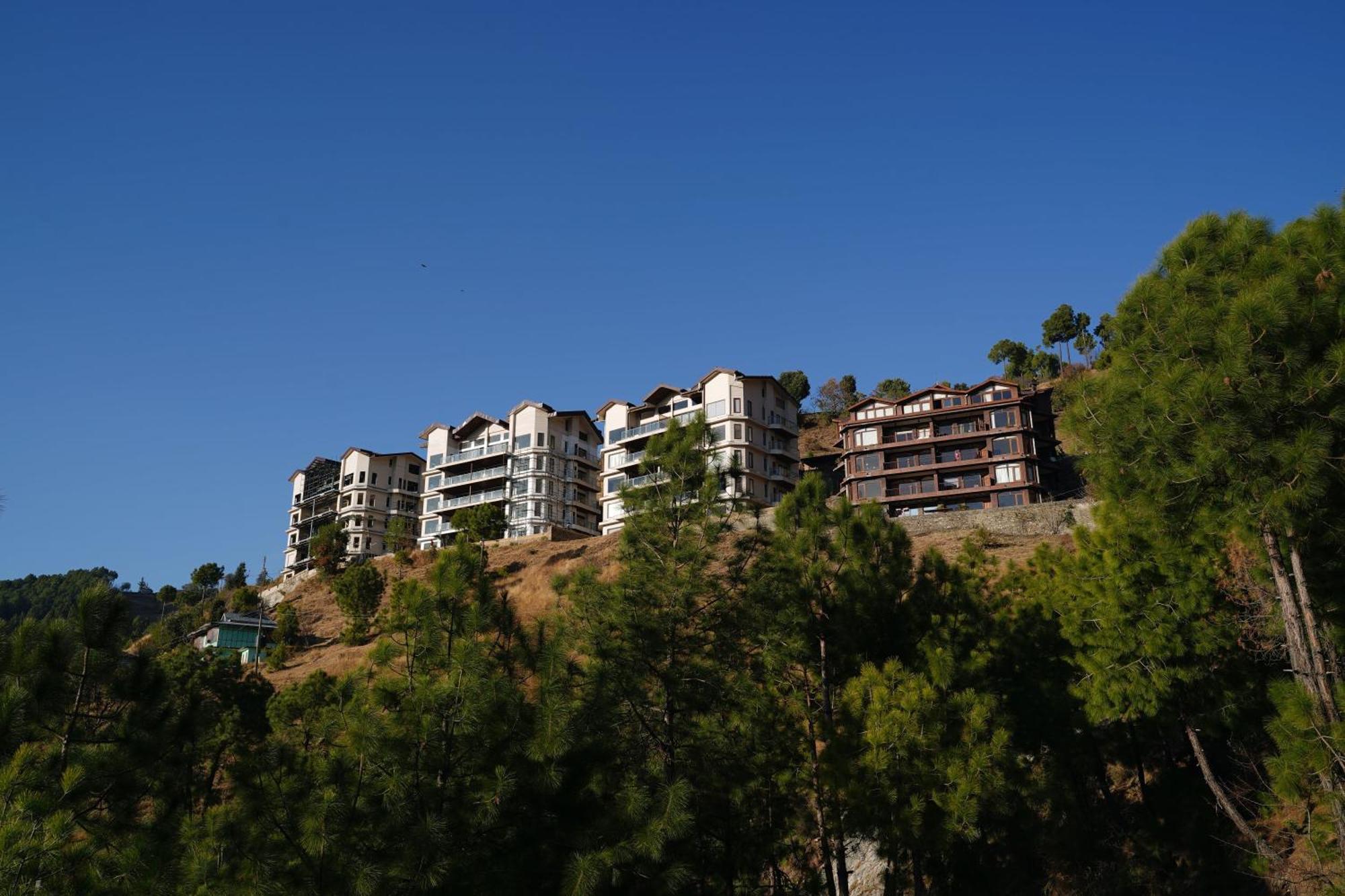 משוברה The Manor Luxury Apartments, Shimla מראה חיצוני תמונה